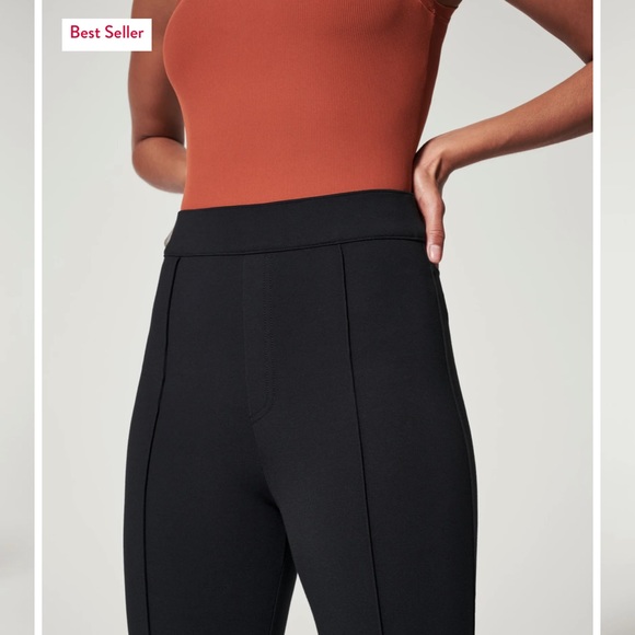 SPANX NWT The Perfect Pant, Hi-Rise Flare in pointe Medium (Classic Black) - Picture 4 of 5
